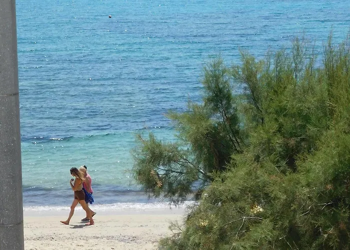 Naxian Breeze Apartment *